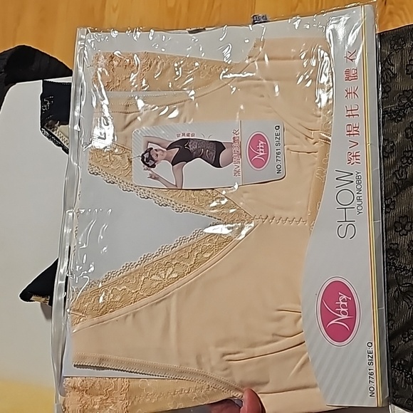 Lace top shapewear - Picture 5 of 10